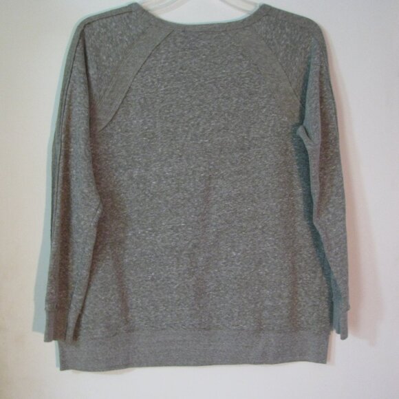 * 3/$15 New Directions Weekend Top Medium Gray Fuzzy Cozy Shirt EUC - Picture 4 of 4